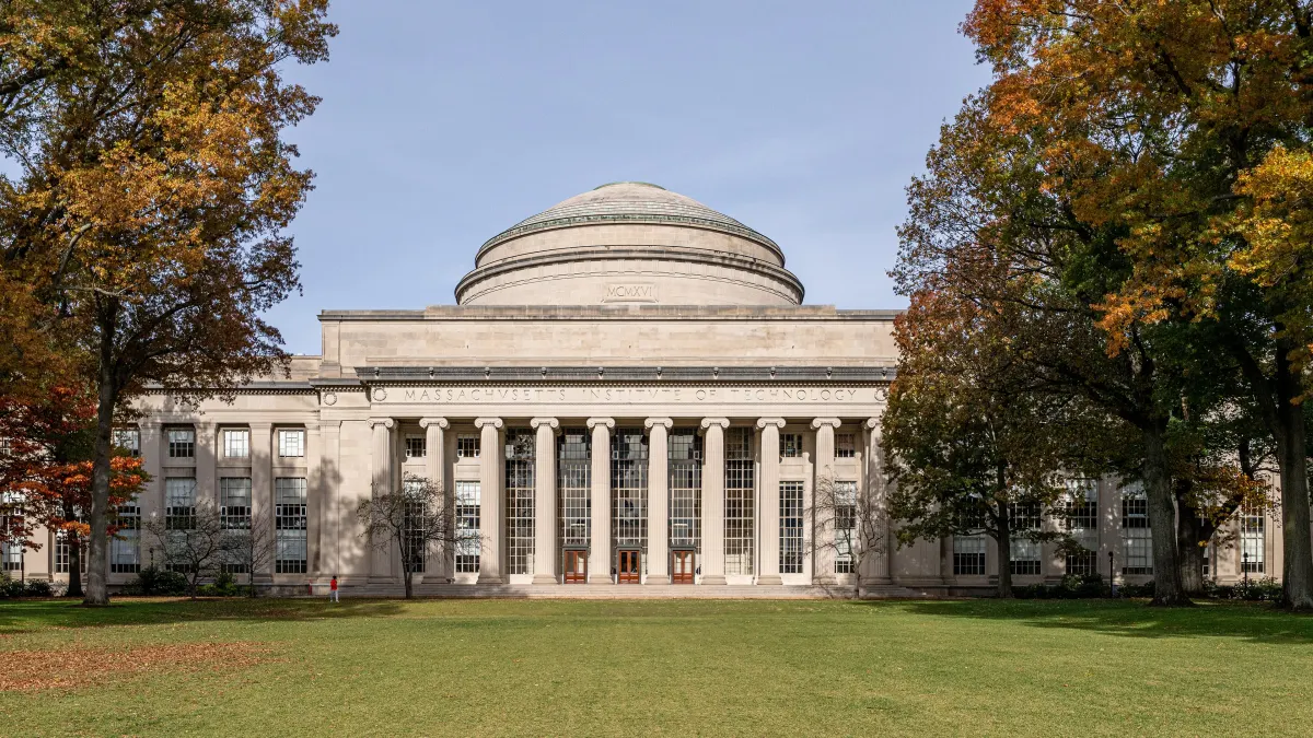 MIT (Massachusetts Institute of Technology)