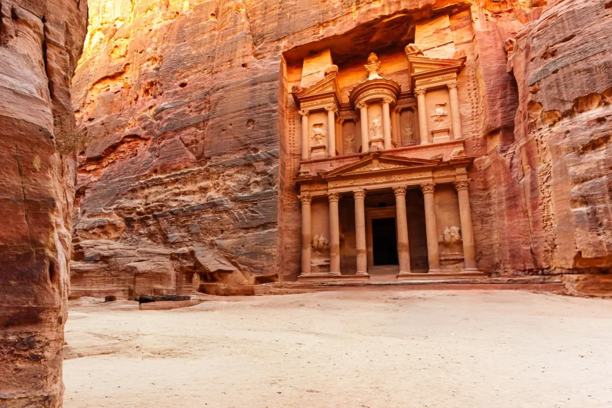  Petra, Jordan