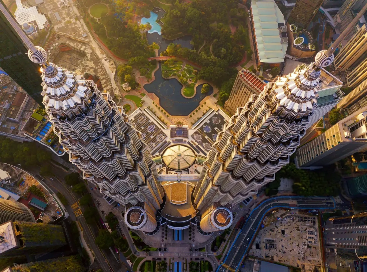  Petronas Twin Towers, Malaysia