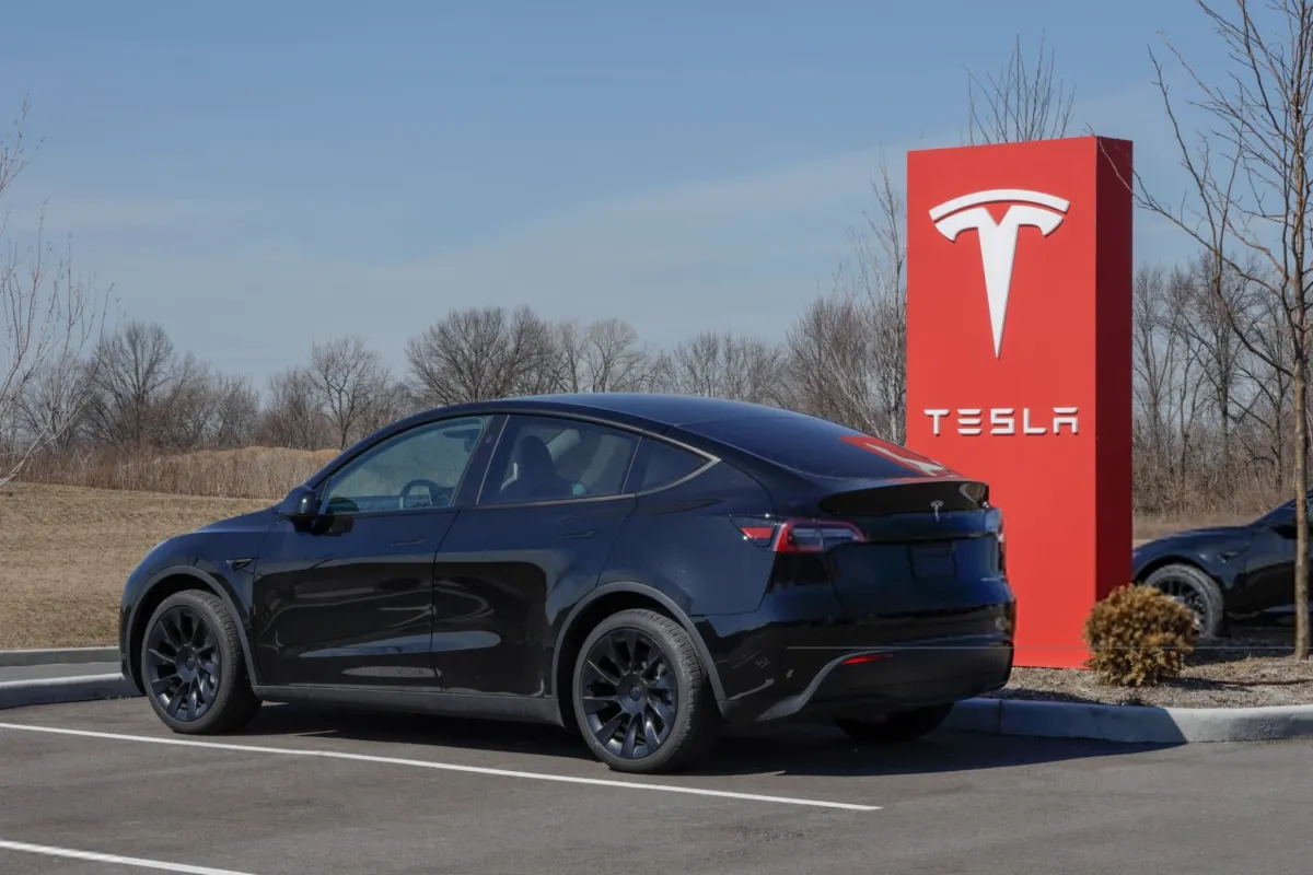 Tesla's Market Value Doesn't Match Its Sales Volume