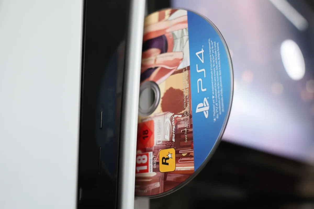 Why Sony Is Ending Physical PlayStation Game Discs Starting in January 2028