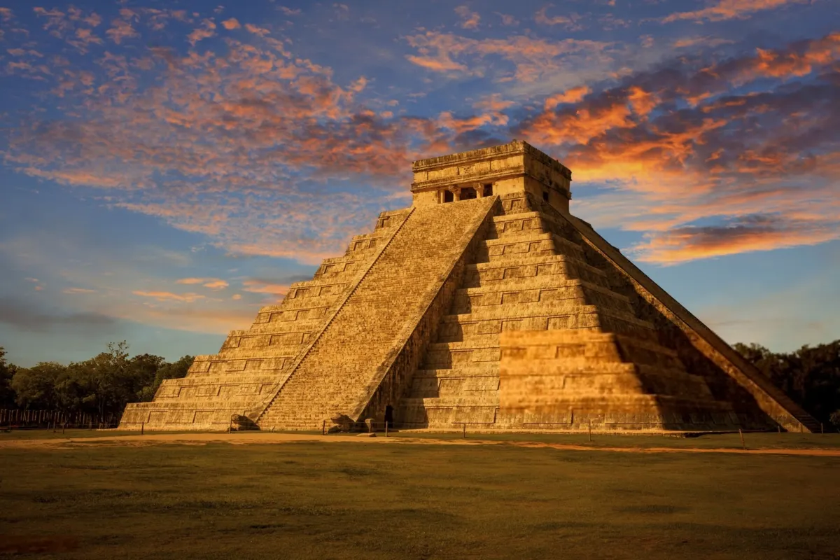El Castillo (Kukulkan Temple