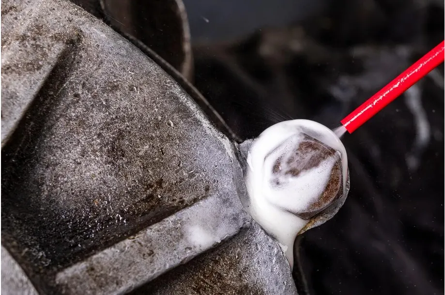 Use Penetrating Oil
