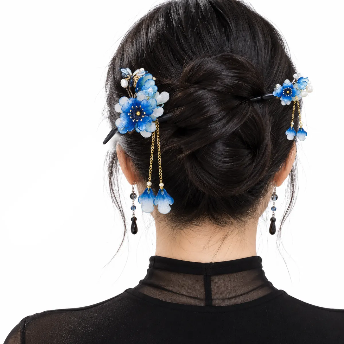 The Beauty of Seasonal Kanzashi Designs