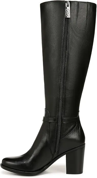 Premium Women’s Walking Boots Over $200