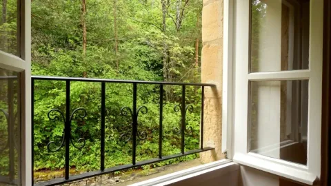 I Slept With My Window Open Every Night, Until I Learned What It Was Really Doing
