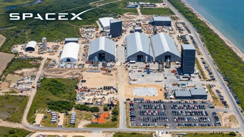 Inside SpaceX Starbase: What Really Happens in South Texas? 🚀