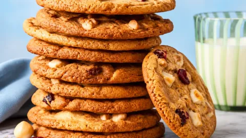 Paul Hollywood’s White Chocolate, Cranberry and Macadamia Cookies