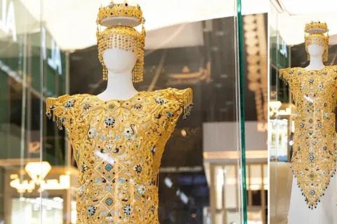 UAE Strikes Record Again: 10Kg Pure Gold Masterpiece Named World’s Most Expensive Dress