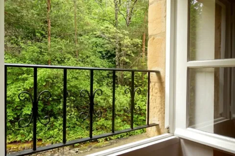 Sleeping With the Window Open: Benefits, Risks and What You Should Know