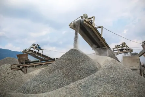 Sand: The Hidden Resource That Shapes Nations, Economies, and Modern Technology