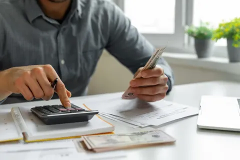 Demurrage, Detention, and Storage Charges in Shipping: What's the Difference?