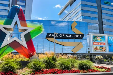 5 of the Biggest Shopping Malls in America: Where Shopping Meets Entertainment
