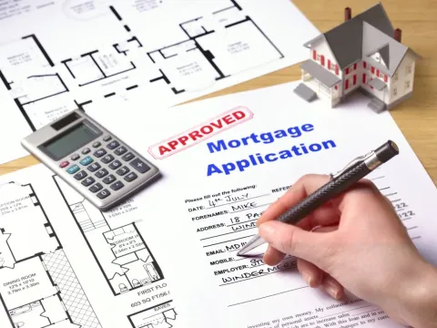 What Is a 30-Year Fixed Mortgage Rate, and Why Is Everyone Talking About It?