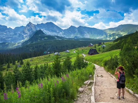 25 Breathtaking Villages Around the World That Feel Like Fairy Tales ⭐