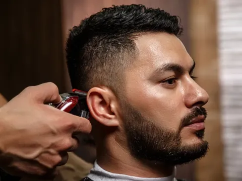 How to Cut a Simple Men's Haircut: Step-by-Step Clipper Tutorial for Beginners