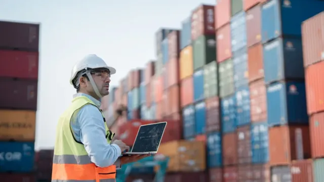 120 Essential Cargo, Freight Forwarding & Logistics Terms Explained