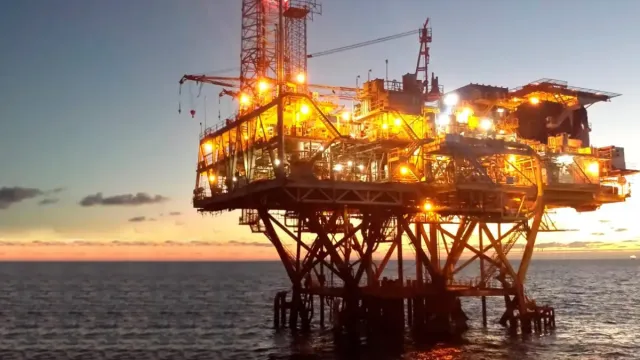 Offshore Oil Platforms: What They Are and Which Countries Lead the Technology Race?