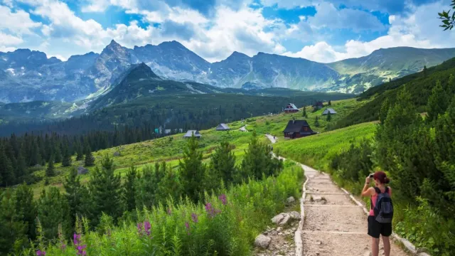 25 Breathtaking Villages Around the World That Feel Like Fairy Tales ⭐
