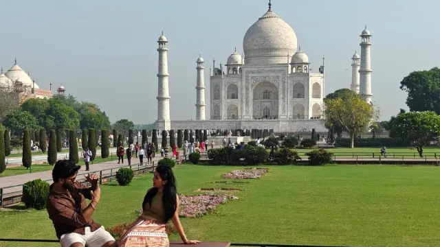 The Taj Mahal: 12 Fascinating Facts About the World's Most Famous Monument of Love